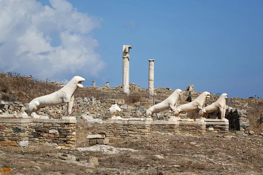 Travelers can now visit the ancient Greek site of Delos seven days a week and sometimes even into the early evening